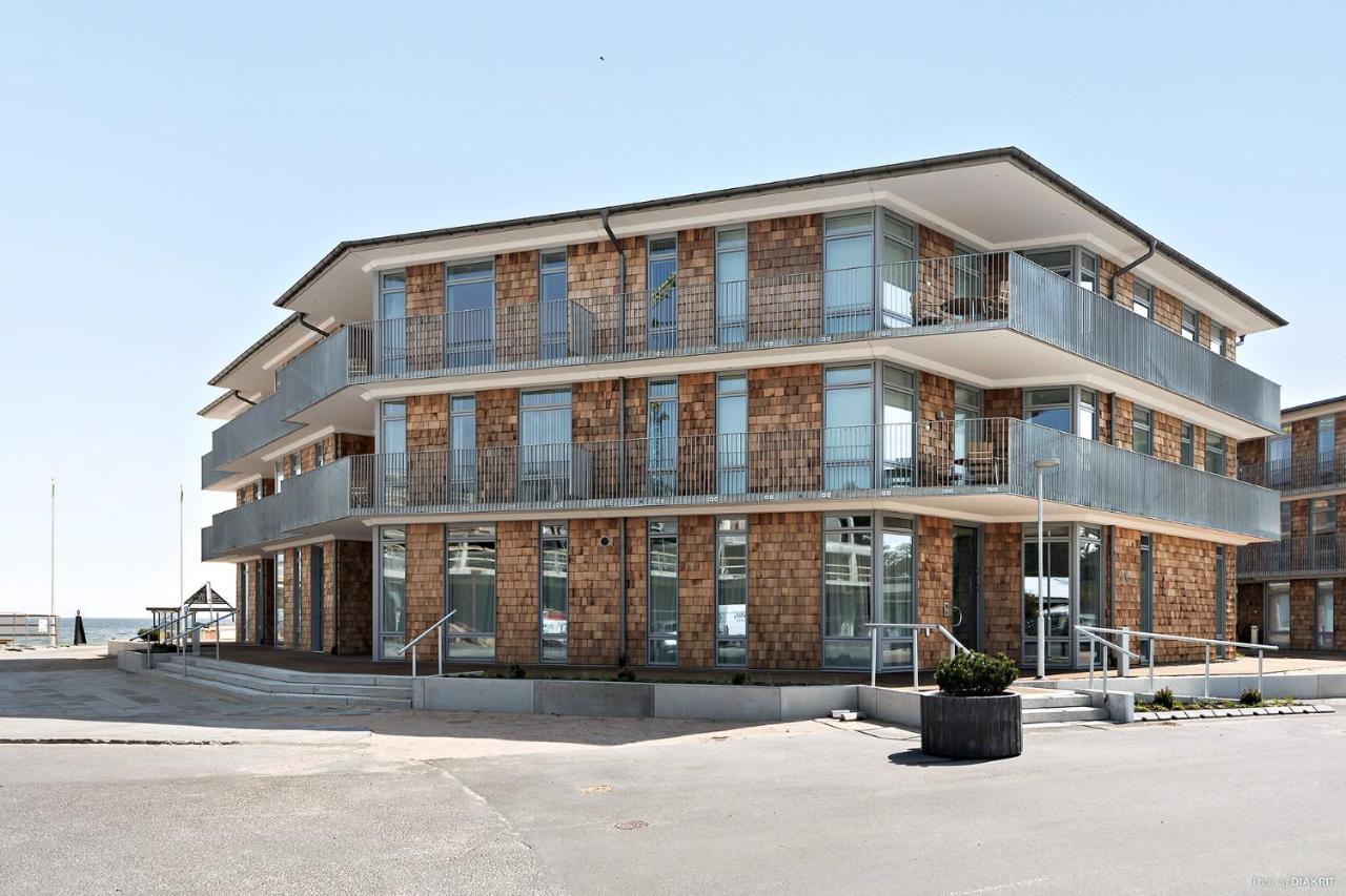 Ahusbrygga Apartment Hotel Esterno foto